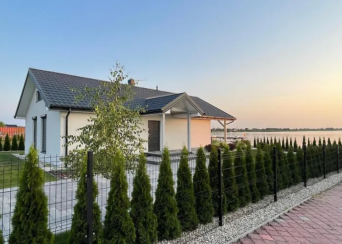 Dom Nad Jeziorem Obok Uniejowa * Przykona