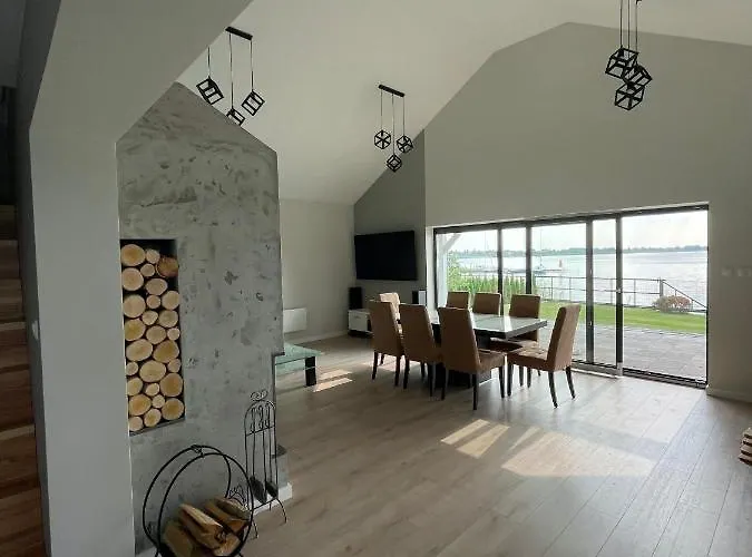 Ferienhaus Dom Nad Jeziorem Obok Uniejowa *